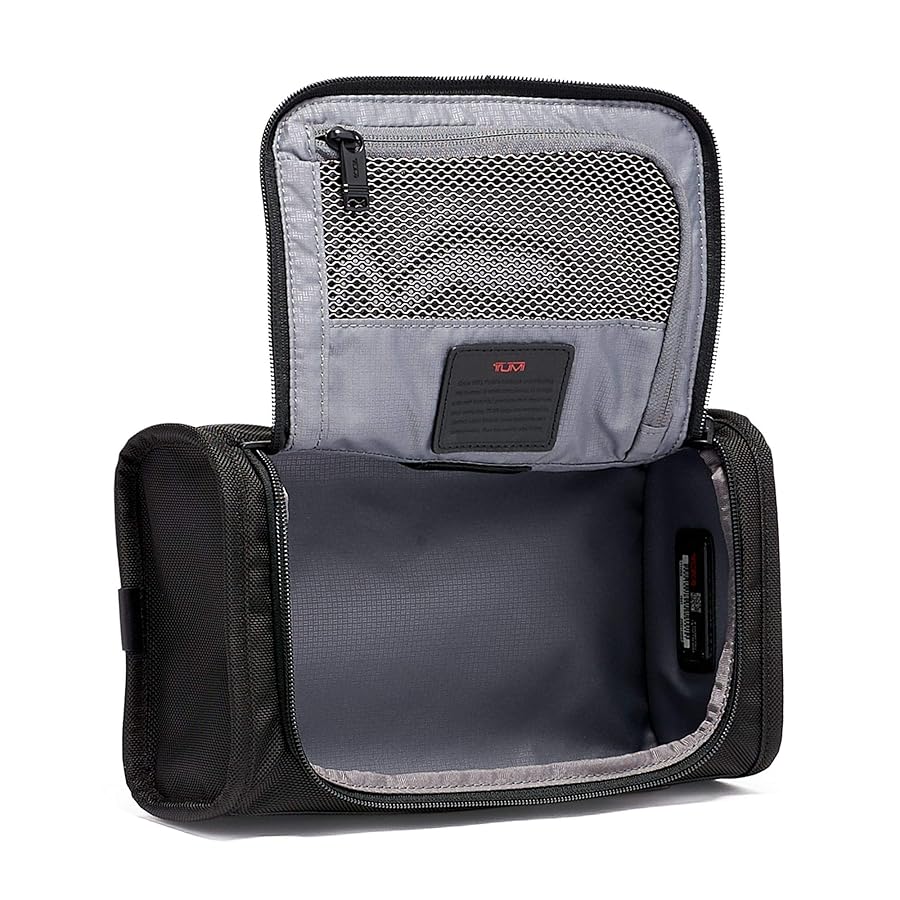 TUMI Trudie Travel Toiletry Kitトラベルポーチ TUMI Trudie Travel Toiletry Kitトラベルポーチ